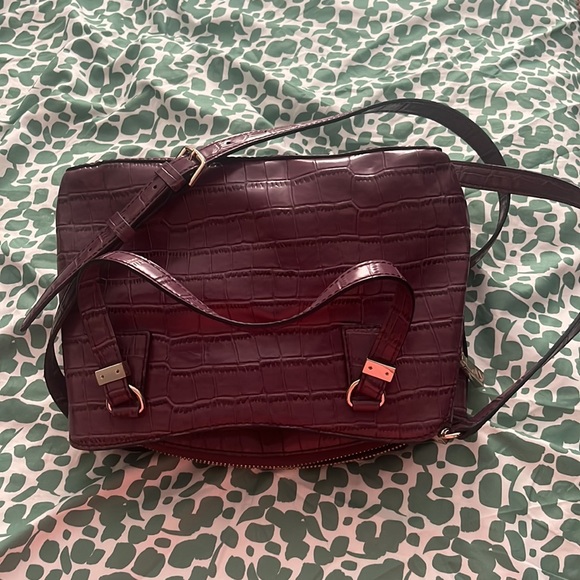 Guess Burgundy Crocodile Crossbody Satchel - Picture 8 of 12